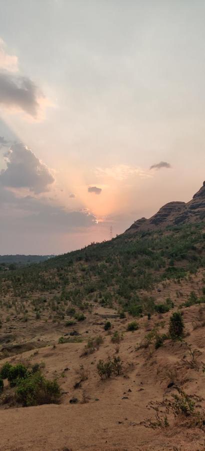 Golden Resort And Farm Nashik Extérieur photo
