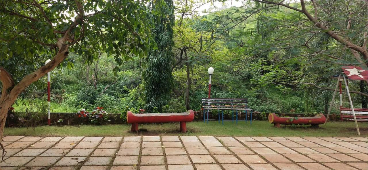 Golden Resort And Farm Nashik Extérieur photo
