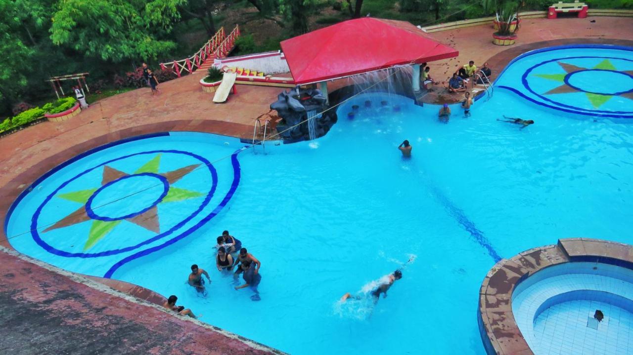 Golden Resort And Farm Nashik Extérieur photo